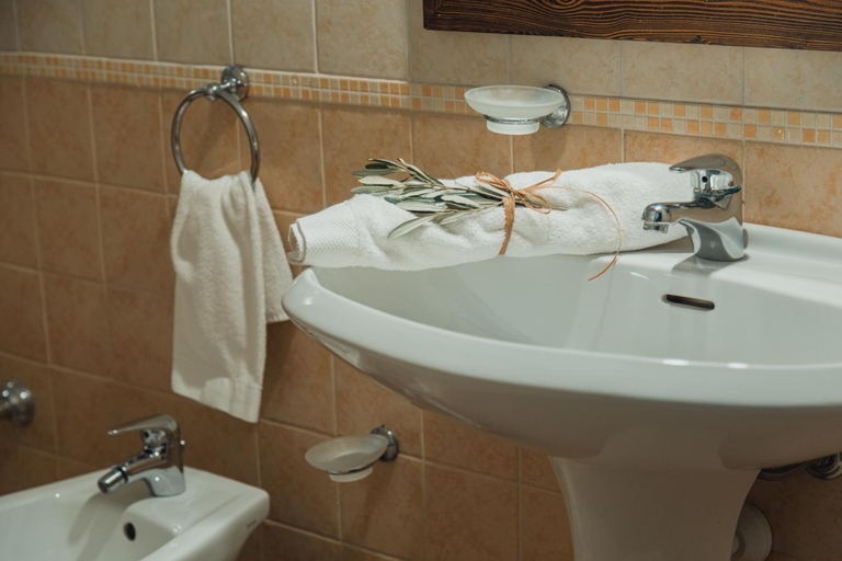 Bathroom 4, Tenuta Masseria & Spa Chicco Rizzo, Lecce
