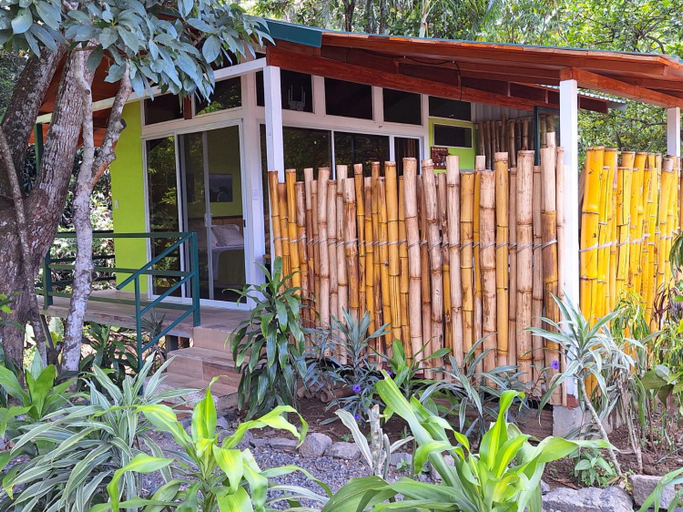 Others 2, Casita Maripier, Mora