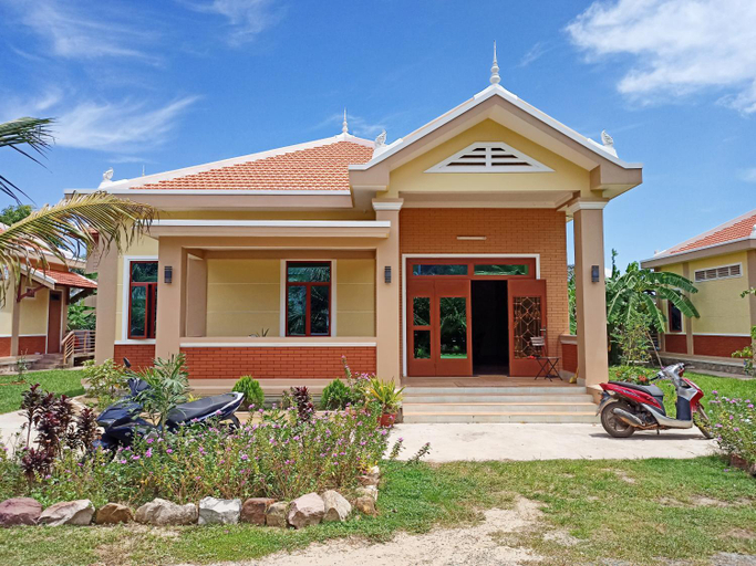 Others 5, Karma Traders Kampot, Kampot