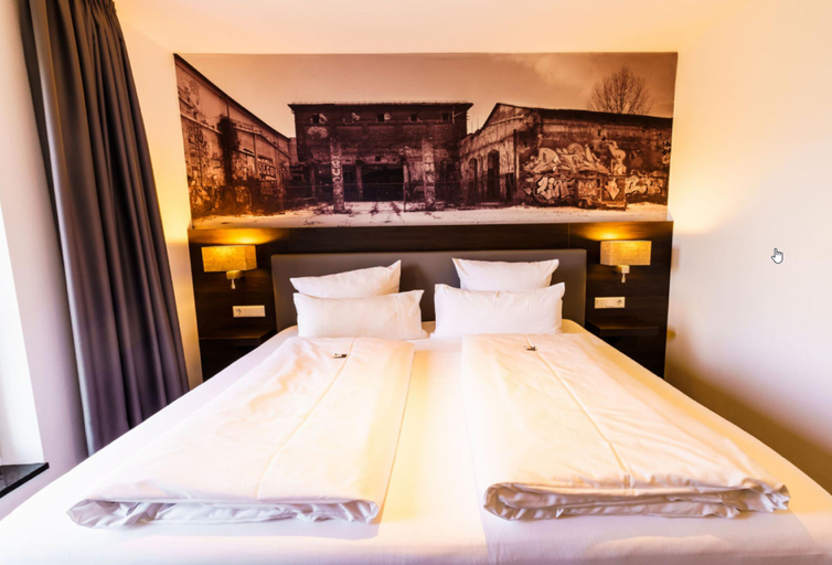 Bedroom 3, Hotel DuDa Langenbruck 3-Sterne-Superior-Hotel an der A9 zwischen Ingolstadt und Munchen, Pfaffenhofen an der Ilm