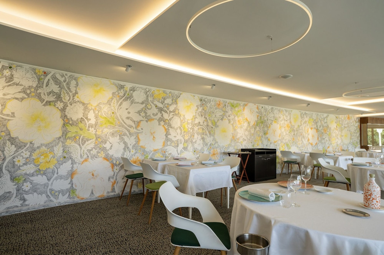 Food & Drinks 5, La Vague de Saint Paul, Alpes-Maritimes
