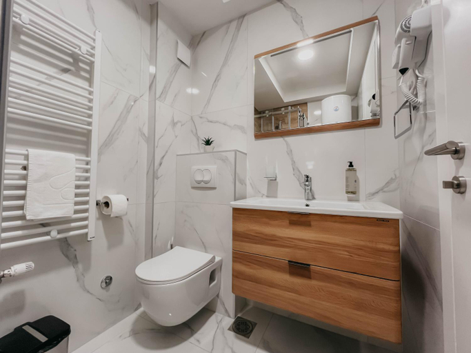 Bathroom 3, Safran Zlatibor, Čajetina