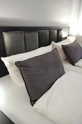 Bedroom 3, Hotel B99, Offenbach am Main