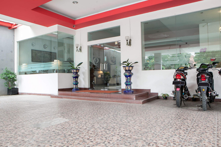 Exterior & Views 2, RedDoorz near Trans Studio Mall 3, Bandung