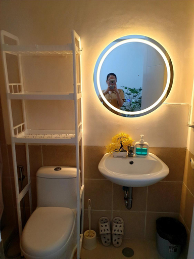 Bathroom 4, Cuddle & Cradle Staycation @ The Celandine, Quezon City