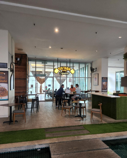 Food & Drinks 2, Regalia Residence Apartment Kuala Lumpur, Kuala Lumpur