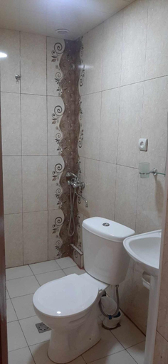 Others 4, Moreni Guest House