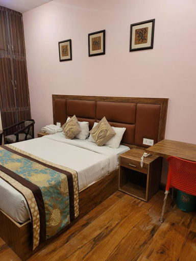 Bedroom 3, Hotel Stiltstay, Gautam Buddha Nagar