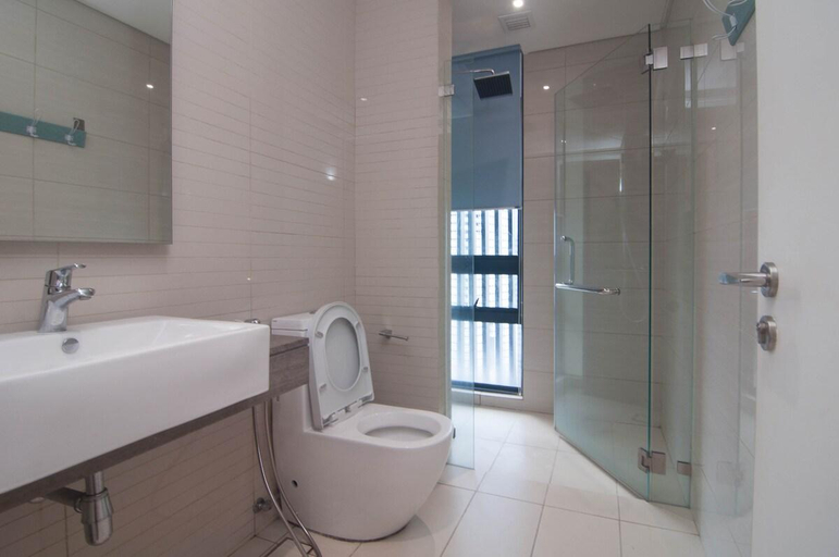 Bathroom 4, Anggun Residence 3BR 7 Pax KL View by Idealhub, Kuala Lumpur