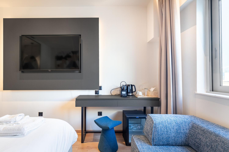 Bedroom 3, Dina & McAllister Suites, Attica