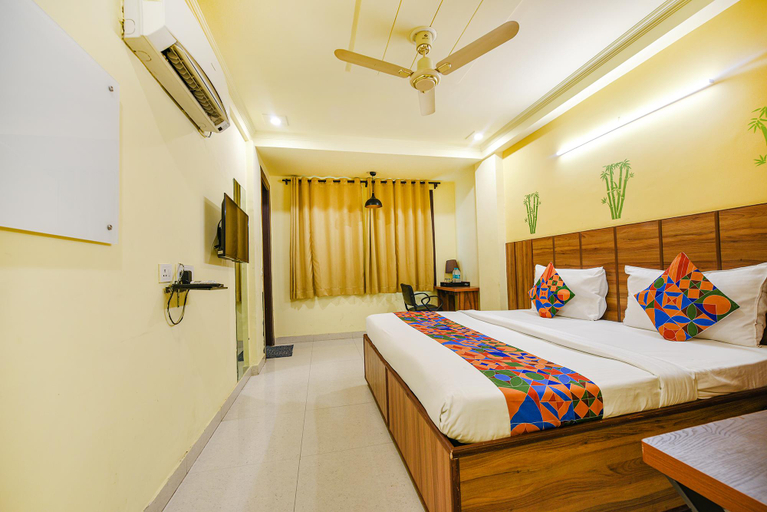 Bedroom 3, FabHotel Ishtara Auberge, Delhi