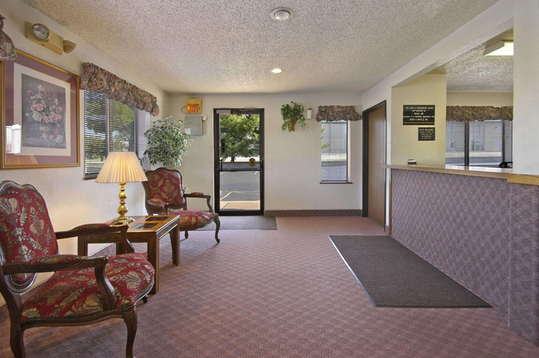 Public Area 3, Super 8 Springfield North I-44, Greene