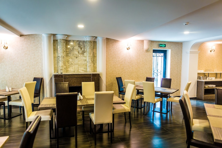 Food & Drinks 5, Cherry Garden, Tbilisi