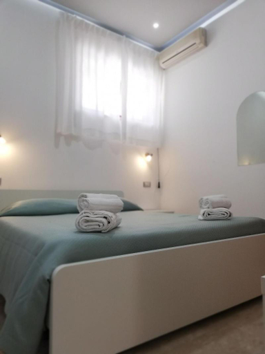 Bedroom 3, Hotel Le Tre Caravelle, Salerno