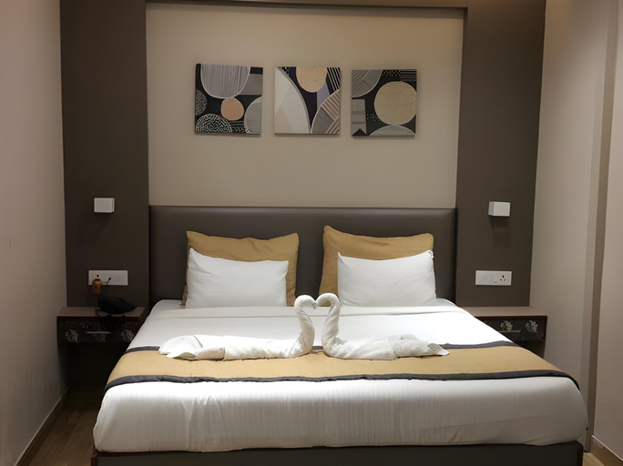Bedroom 3, Hotel Western Blu, Delhi