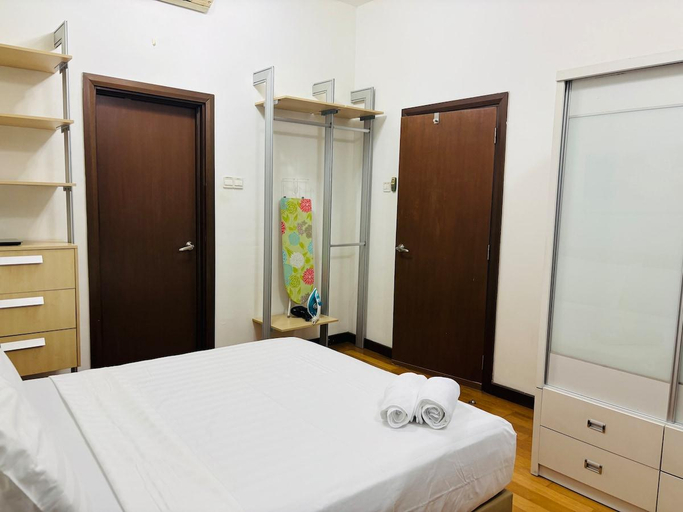 Bedroom 2, Regalia KLCC view by Willow Home, Kuala Lumpur