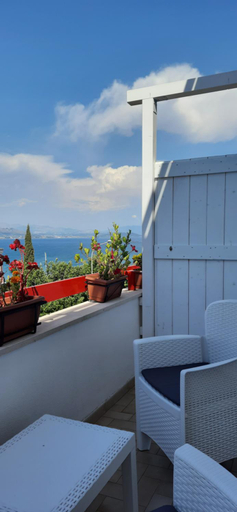 Others 2, CASA VACANZE LE PALME, Latina
