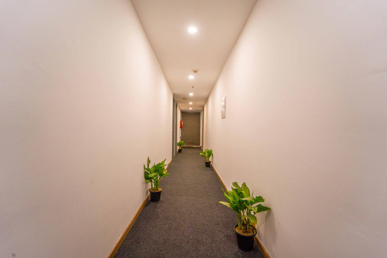 Public Area 2, Treebo Premium Inn, Gautam Buddha Nagar