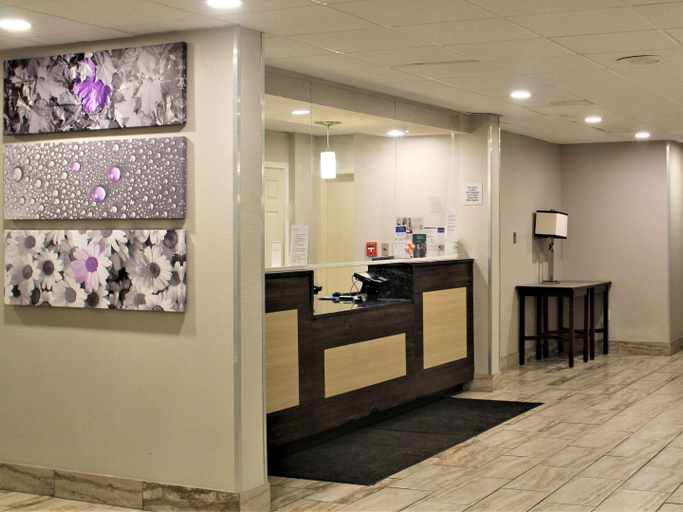 Public Area 2, Sleep Inn & Suites Indianapolis, Marion