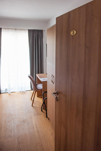 Others 3, Rooms Enter Ogulin, Ogulin