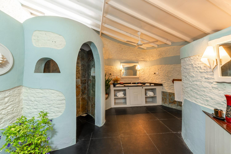 Bathroom 5, Nika Island Resort, North Ari Atoll