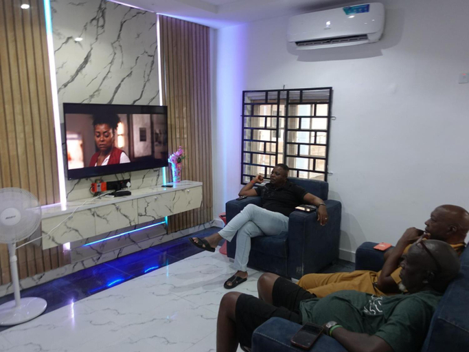 5, promise arena apartments, Ikpoba-Okha