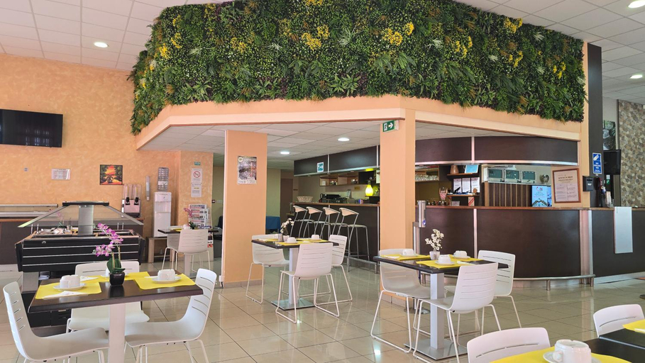 Food & Drinks 4, Central Hotel Cayenne, Rémire-Montjoly