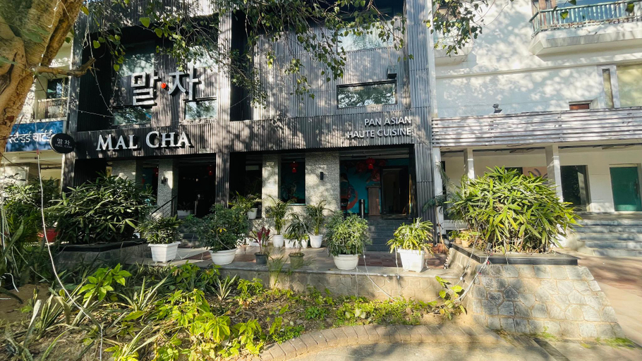 Exterior & Views 2, Saltstayz Select - Malcha & Chankyapuri, Delhi
