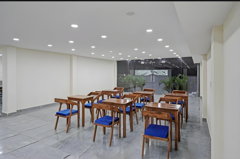 Food & Drinks, Hotel Anvi Residency Sector 122, Gautam Buddha Nagar