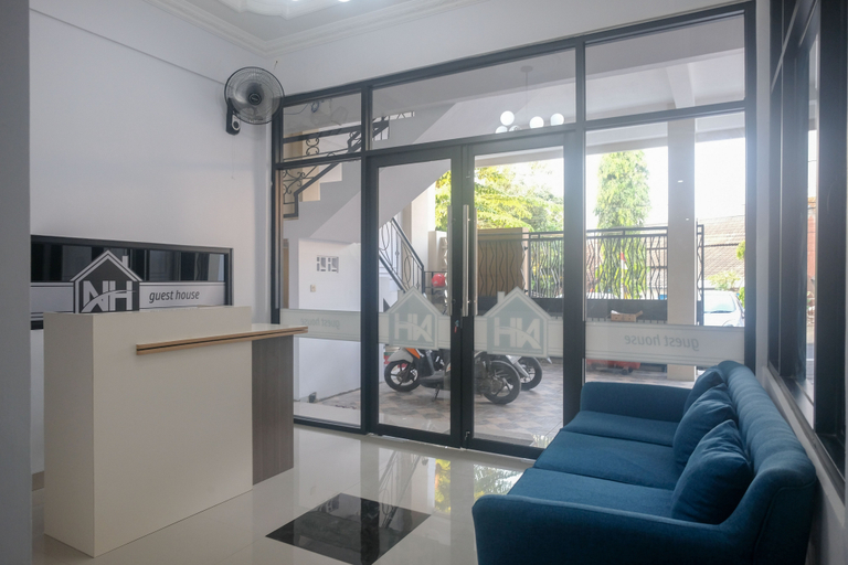Others 5, RedDoorz Syariah near UNIMUS Semarang, Semarang