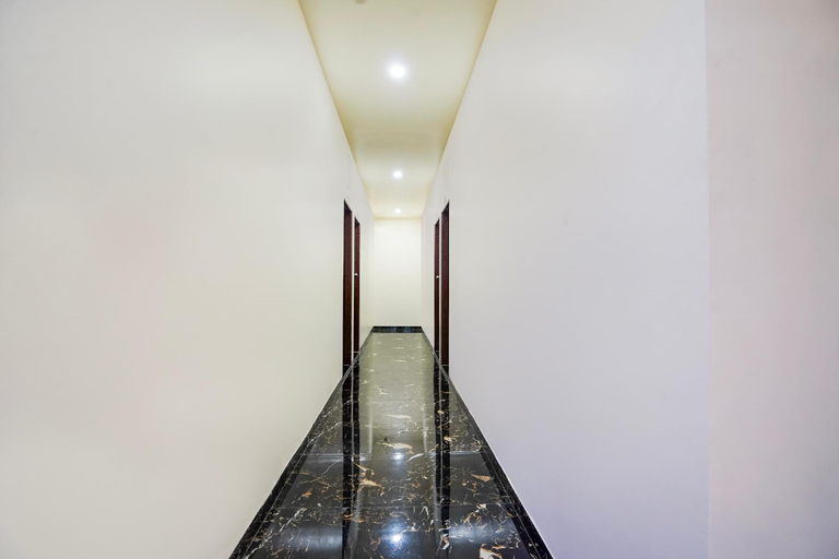 Others 3, Hotel O Royal King, Nagpur