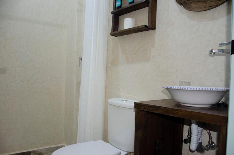 Bathroom 5, Harmony surf lodge, Agadir-Ida ou Tanane