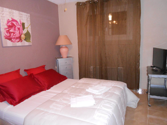 Bedroom, Maison Monica Exeptionnel-Jardin paysage ZEN, Aude
