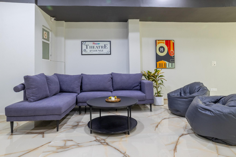 Public Area 3, Housr Studio Rooms Sector 38 Gurgaon, Gurgaon
