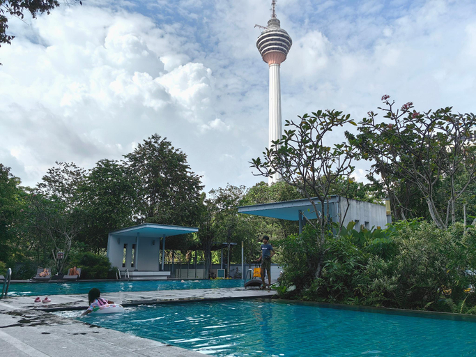 Sport & Beauty 2, Bukit Bintang 53A Jalan Alor Pavilion 3R2B 10pax, Kuala Lumpur