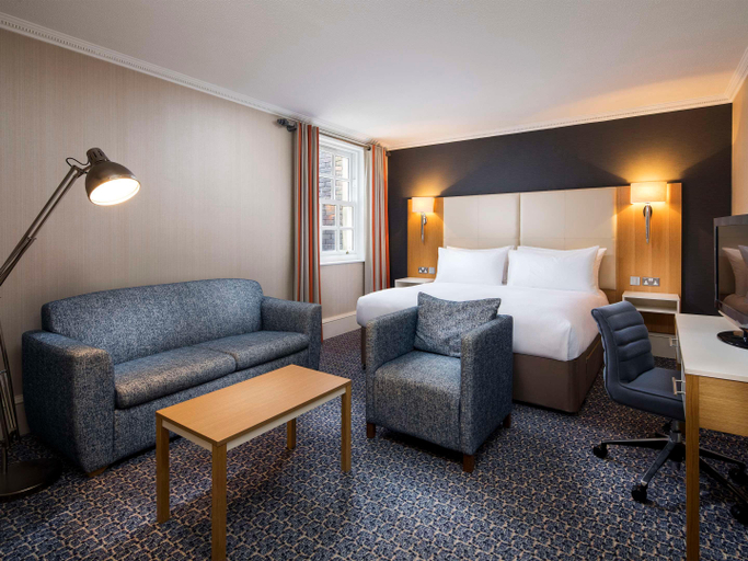 Bedroom 3, Oulton Hall Hotel, Spa & Golf Resort, Leeds