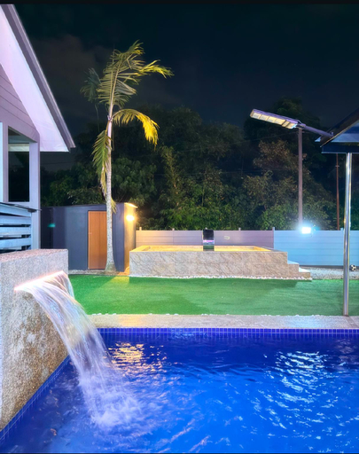 Others 4, Azna Cabin Pool, Sepang