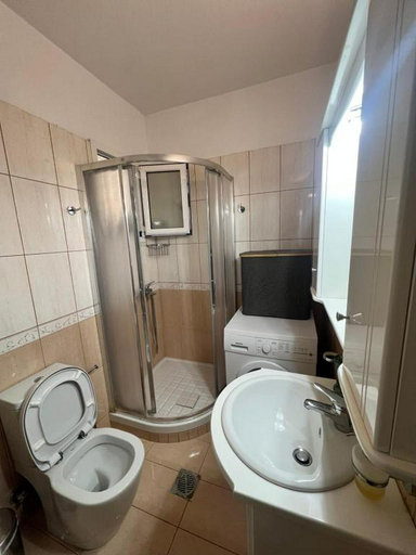 Bathroom 3, WINDSOR PLACE APARTMENT - SELF CHECK-IN WITH CODE, Attica