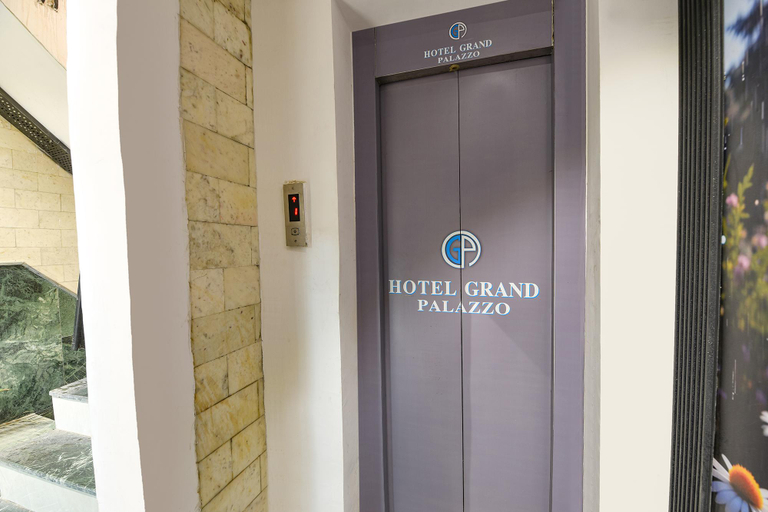 Public Area 3, Fabhotel Grand Palazzo I, Delhi