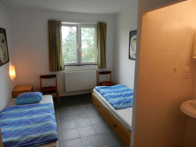 Bedroom 2, Comfortable villa in Nedvedice with private garden, Žďár nad Sázavou