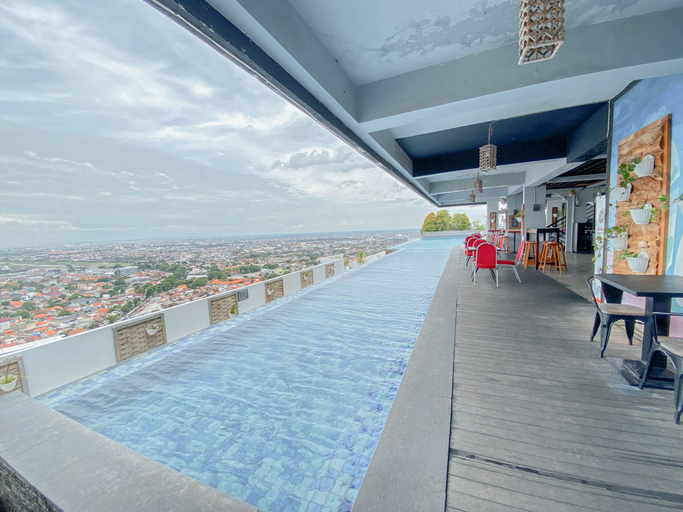 Others 2, Studio Room near Mall at Star Semarang Apartment By Travelio, Semarang