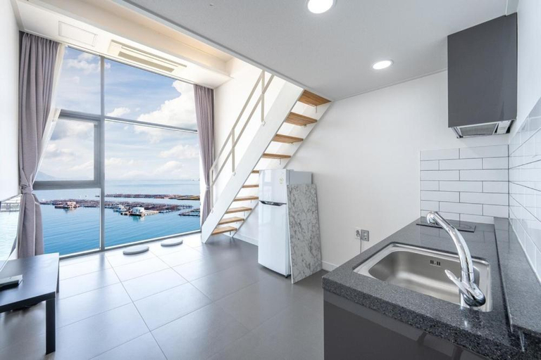 Bathroom, Namhae Red Wave Pension, Namhae