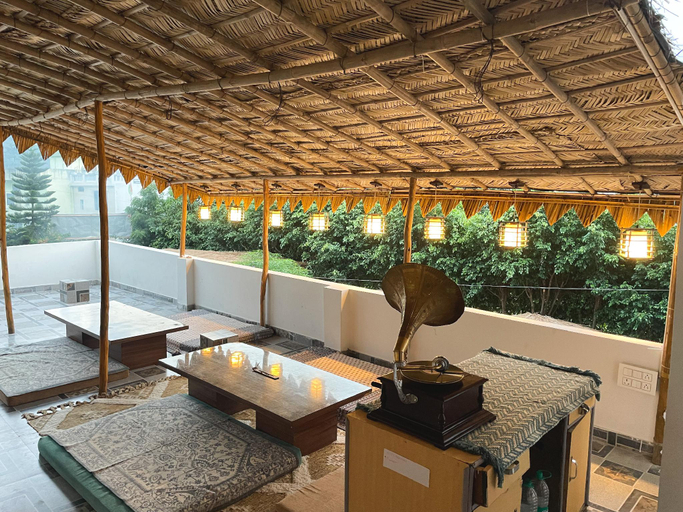 Others 4, 12 Monks Hostel Rishikesh, Garhwal