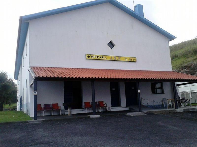 Others 5, Hospedaria JSF, Horta