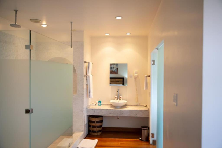 Bathroom 4, Private Villa with Pool, Limegrove St James, Near Beach