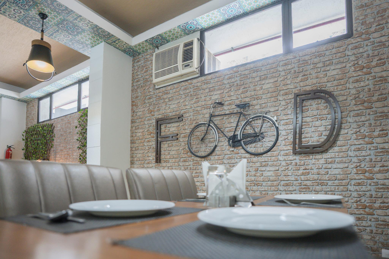 Food & Drinks 5, Ahuja Residency-Park lane, Gurgaon