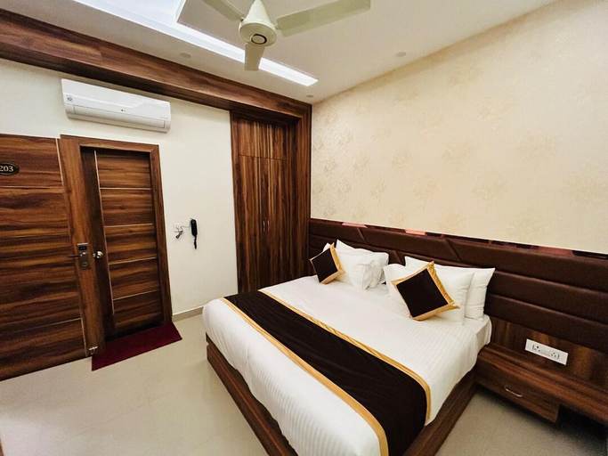 Bedroom 3, SHREE JEE HOTEL, Faridabad