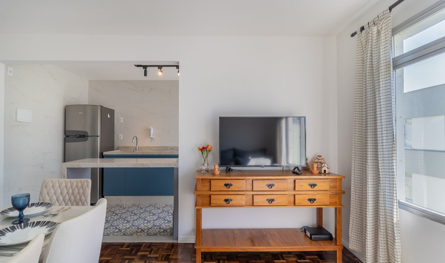 Dining, Cozy Well-located Apartment Rbe0031, Florianopolis