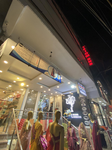 Food & Drinks, Triom hotel, Delhi