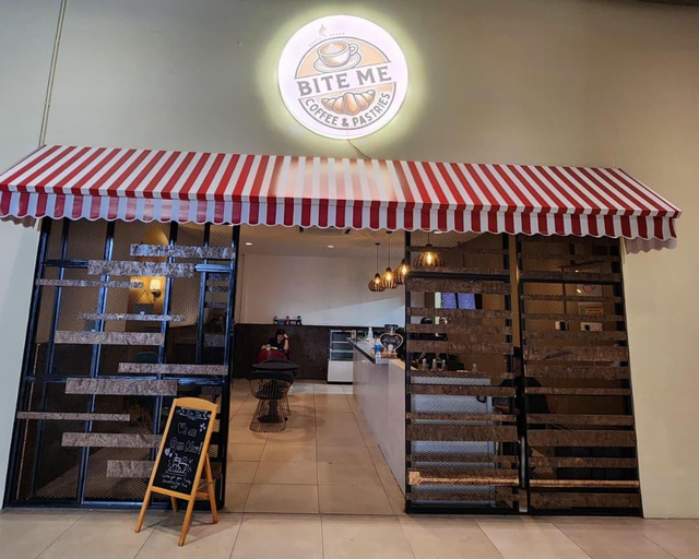 Food & Drinks 4, Regatta, Kozi Square, Kuching